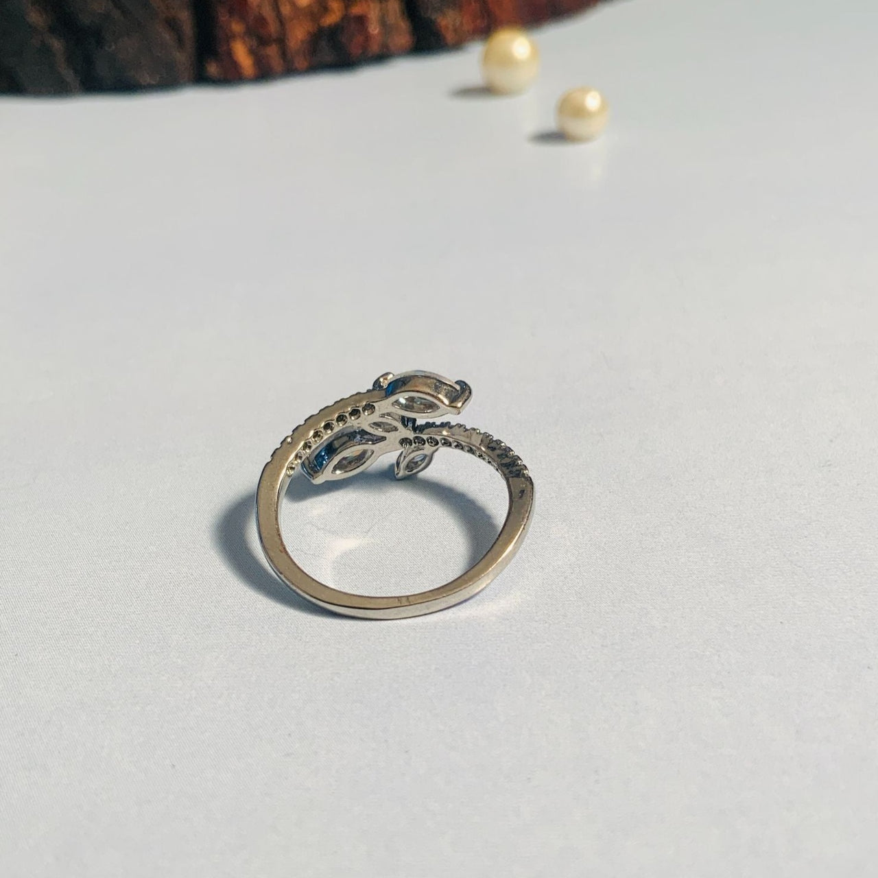 Dual Tone Daily Wear Diamond Ring – AAPKISAKHI